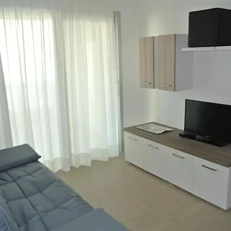Διαμέρισμα Comfortable Flat With Spacious Terrace *